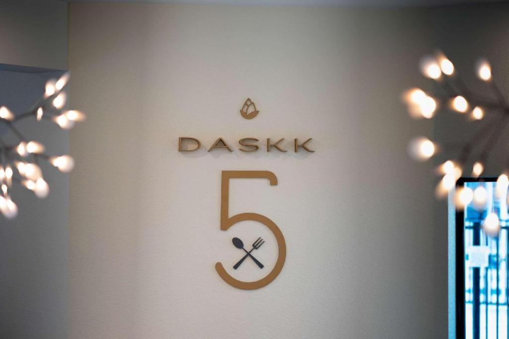 Daskk Near Universal Blvd, Ascend Collection Hotel